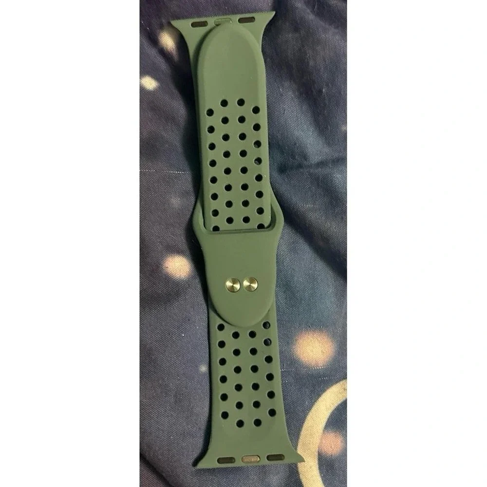 NEW Silicone Sport Band in Moss Green for Apple Watch 38mm/40mm/41mm